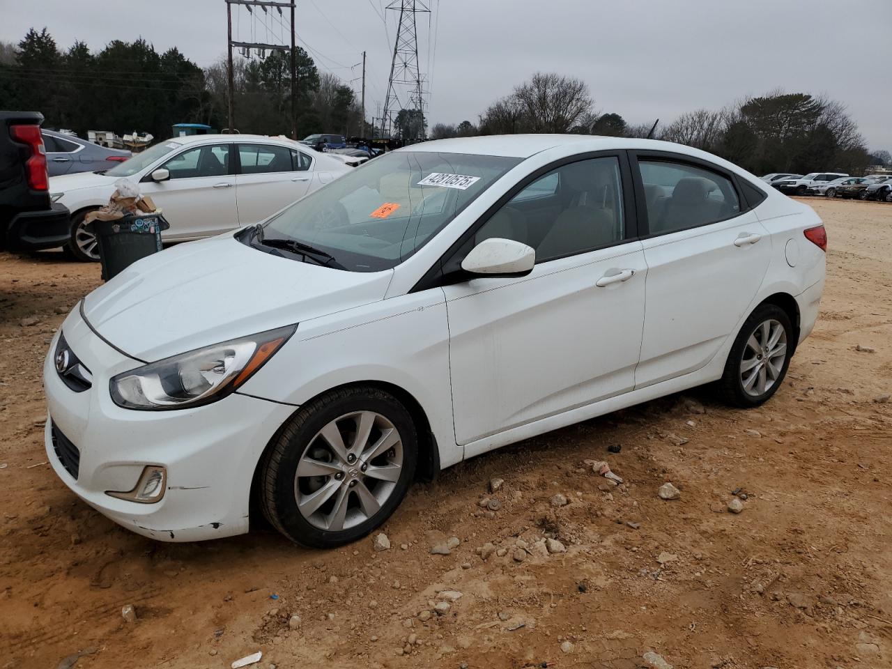 2013 Hyundai Accent VIN KMHCU4AE2DU305738