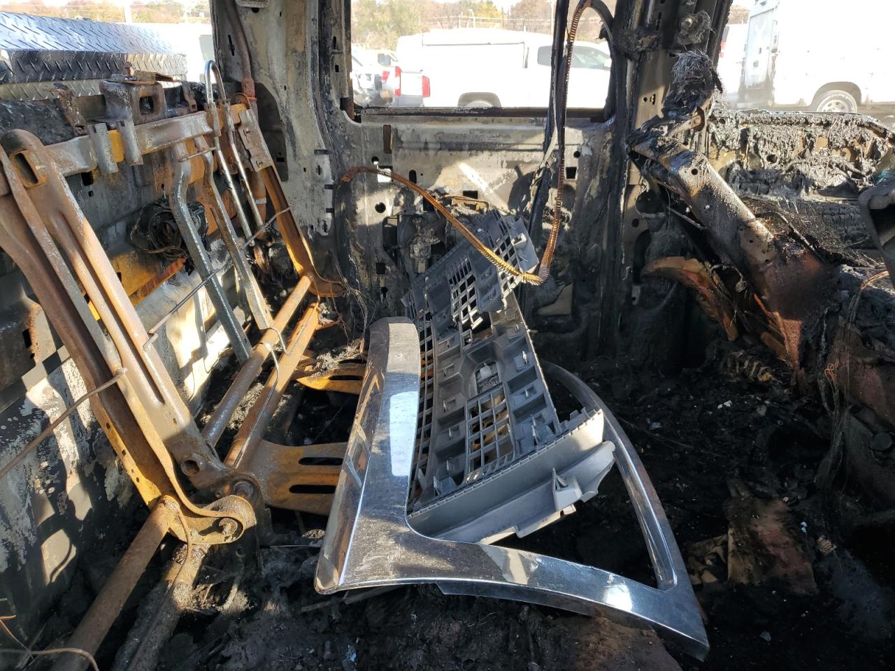 2012 Ford F-150 VIN 1FTFW1ET5CFA15418 Copart auction photo, burn - interior / front end damage thumbnail 10