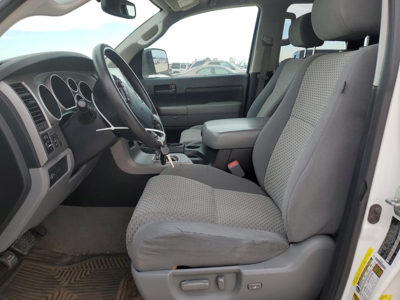 2011 Toyota Tundra VIN 5TFRM5F16BX031790 Copart auction photo, rear end / minor dent/scratches damage thumbnail 7