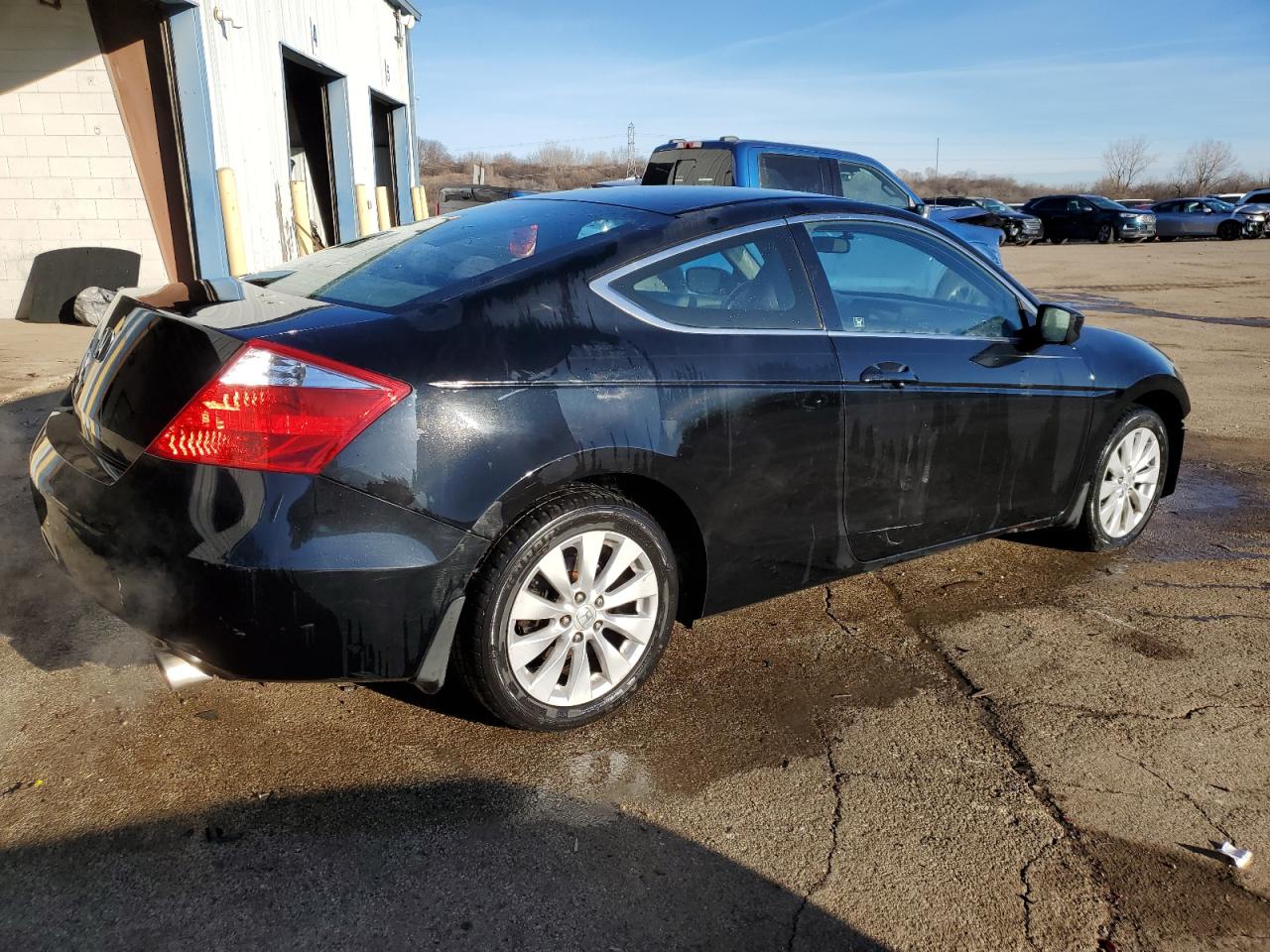 2010 Honda Accord VIN 1HGCS1B36AA021923 Copart auction photo, front end damage thumbnail 3