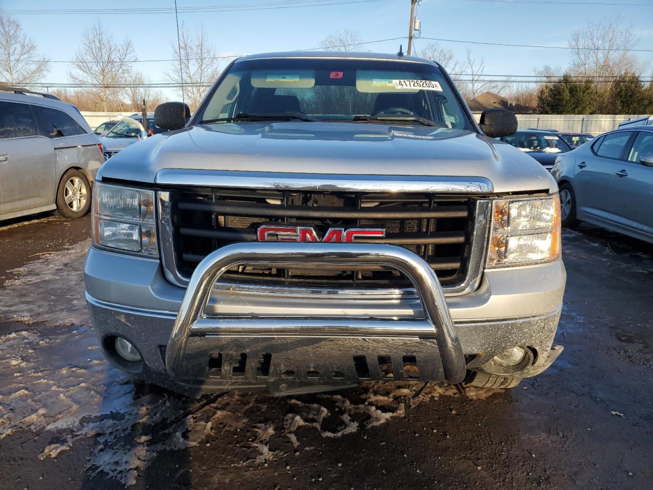 2011 GMC Sierra VIN 3GTP2VE34BG190859 Copart auction photo, front end / minor dent/scratches damage thumbnail 5