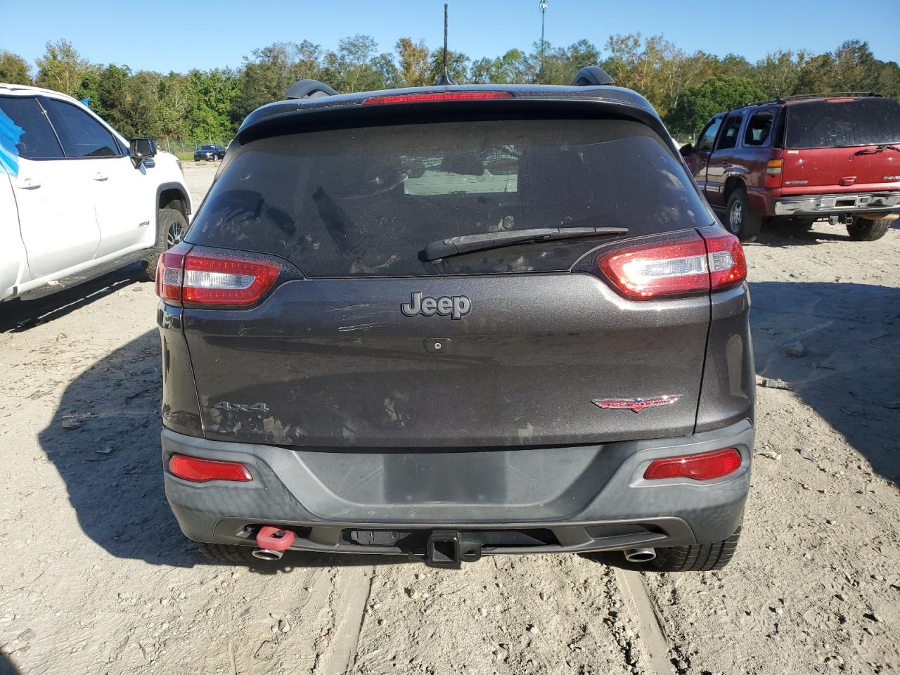 2015 Jeep Cherokee VIN 1C4PJMBS6FW582743 Copart auction photo, rollover / mechanical damage thumbnail 6