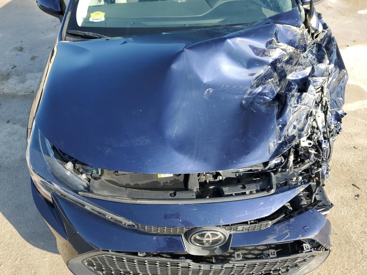 2021 Toyota Corolla VIN JTDEPMAE9MJ128966 Copart auction photo, front end / minor dent/scratches damage thumbnail 11