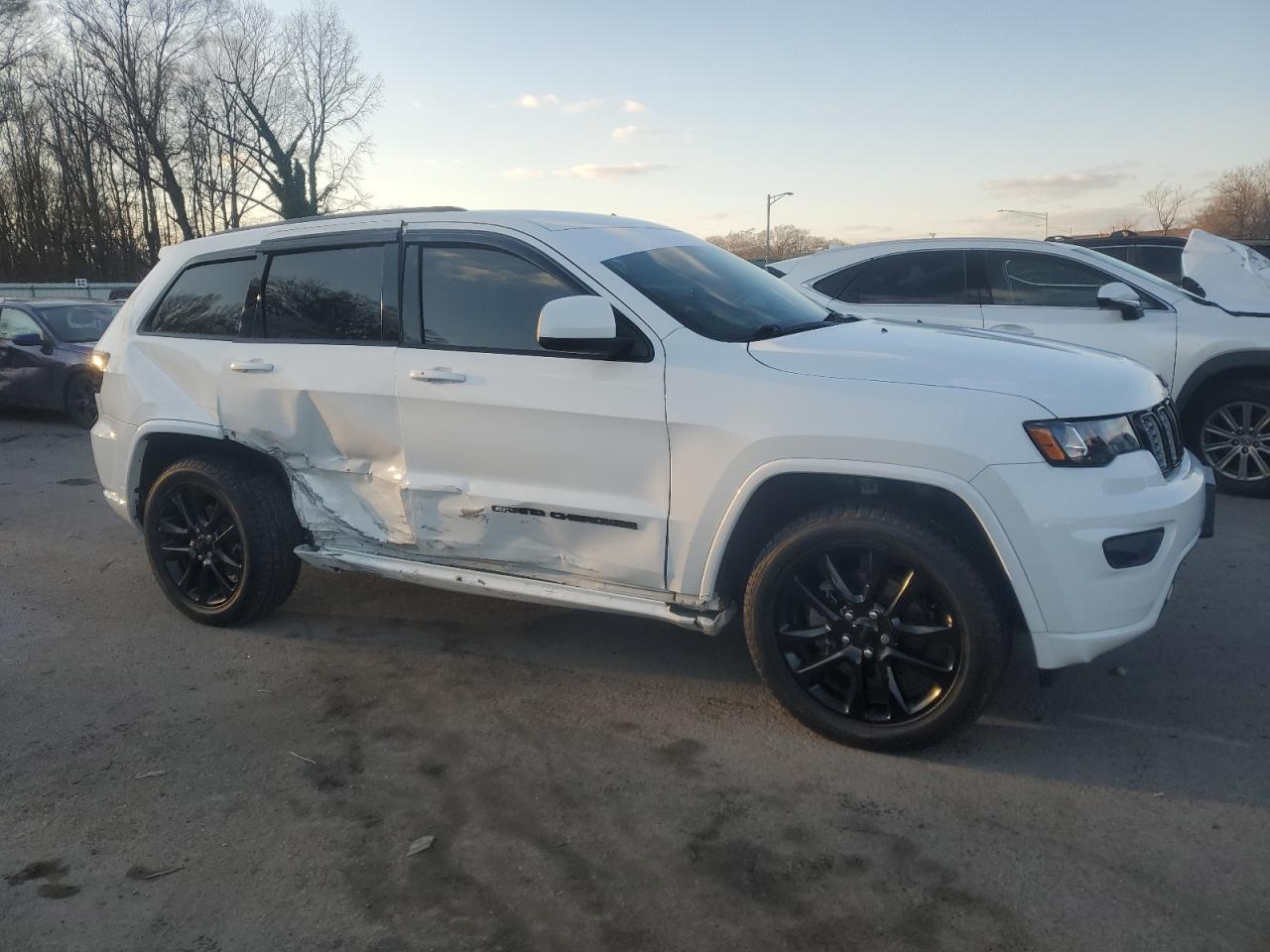 2020 Jeep Grand Cherokee VIN 1C4RJFAG3LC299683 Copart auction photo, side / mechanical damage thumbnail 4