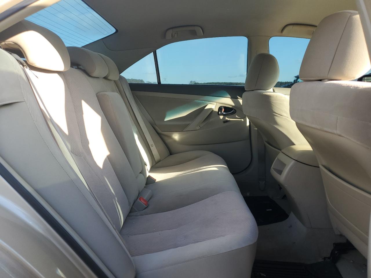 2011 Toyota Camry VIN 4T1BF3EK2BU192161 Copart auction photo, front end / minor dent/scratches damage thumbnail 10
