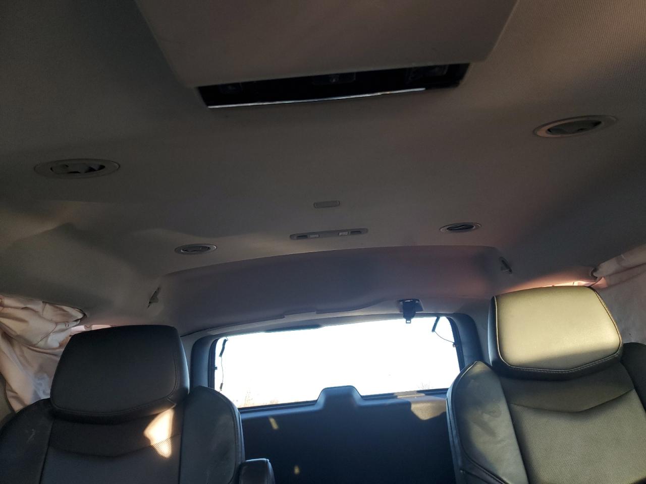2015 Cadillac Escalade VIN 1GYS4NKJ9FR614091 Copart auction photo, front end / minor dent/scratches damage thumbnail 10