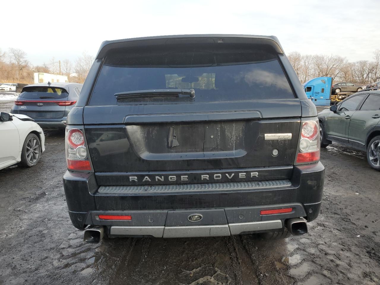 2011 Land Rover Range Rover VIN SALSP2E42BA292607 Copart auction photo, front end damage thumbnail 6