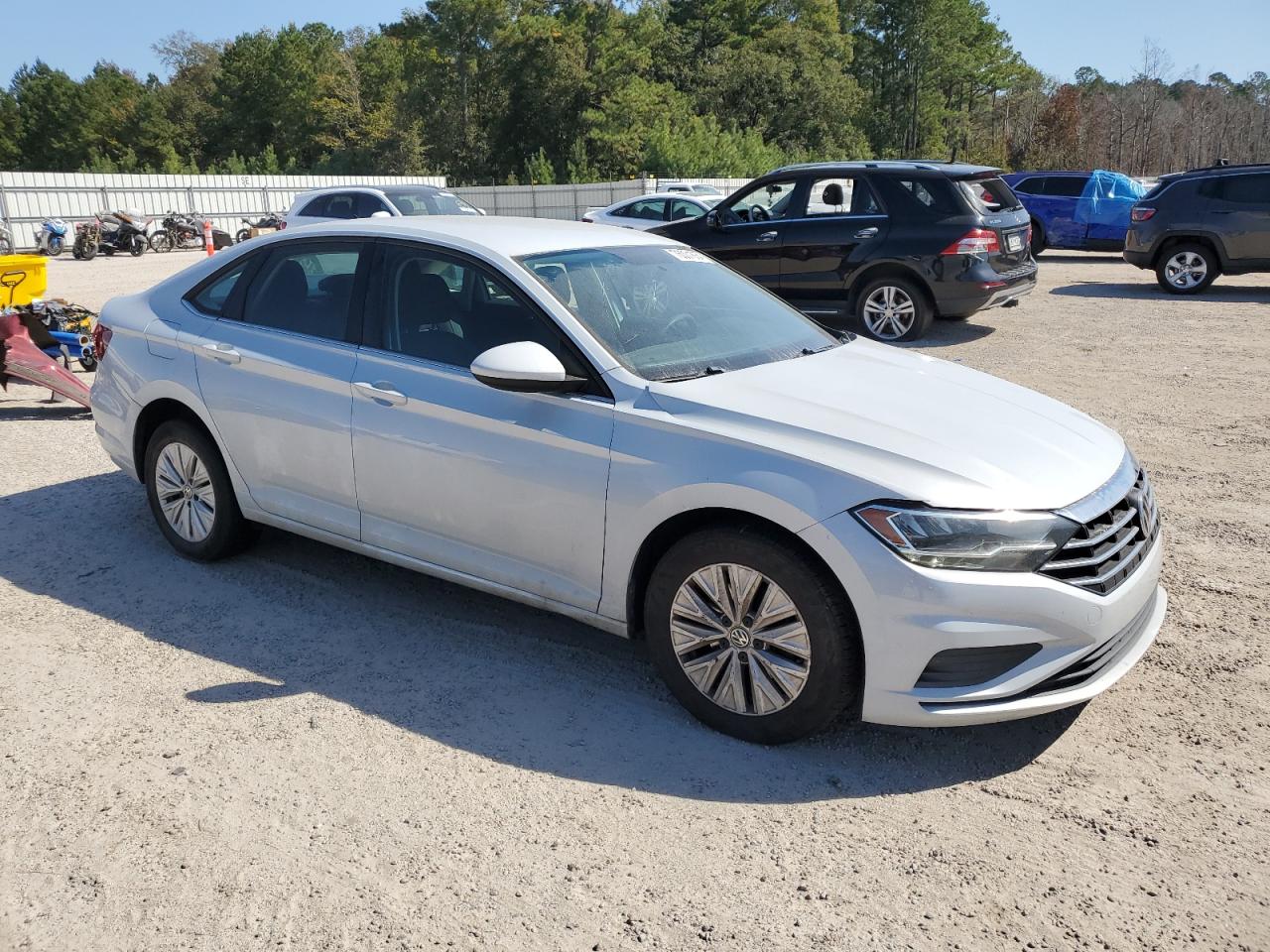 2019 Volkswagen Jetta VIN 3VWC57BU2KM131807 Copart auction photo, front end damage thumbnail 4