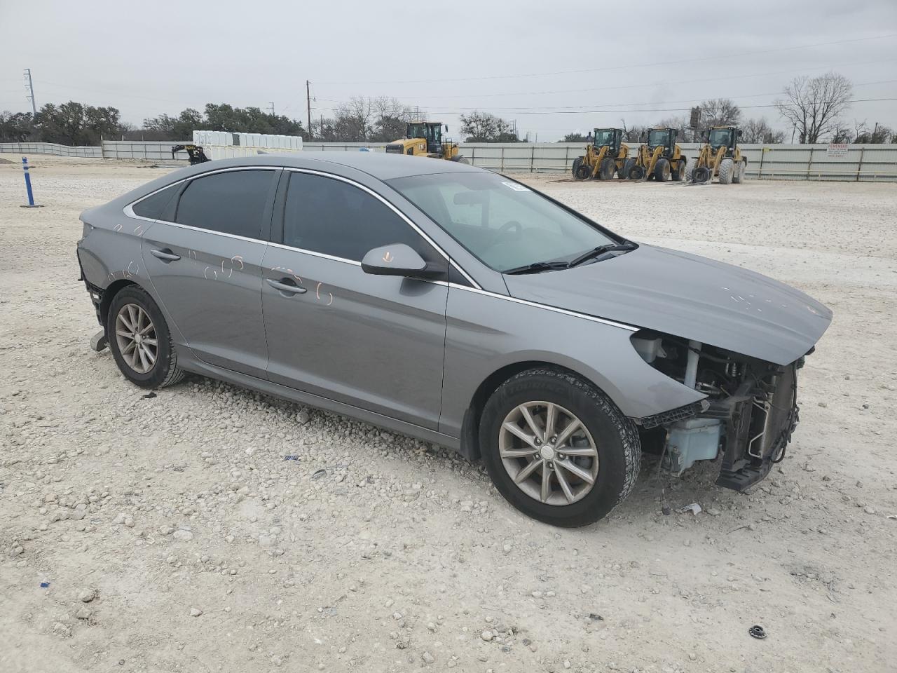 2018 Hyundai Sonata VIN 5NPE24AF4JH693783 Copart auction photo, rear end / front end damage thumbnail 4
