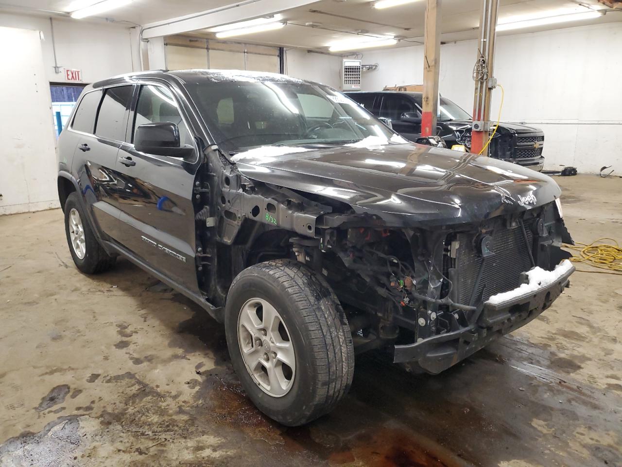 2017 Jeep Grand Cherokee VIN 1C4RJFAG9HC845202 Copart auction photo, front end / hail damage thumbnail 4