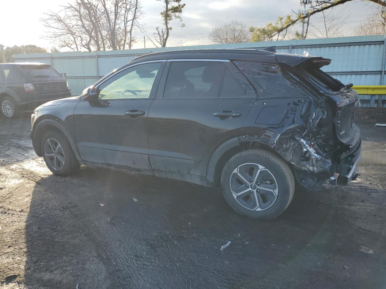 2023 KIA Niro VIN KNDCR3LE9P5060397 Copart auction photo, rear end / side damage thumbnail 2