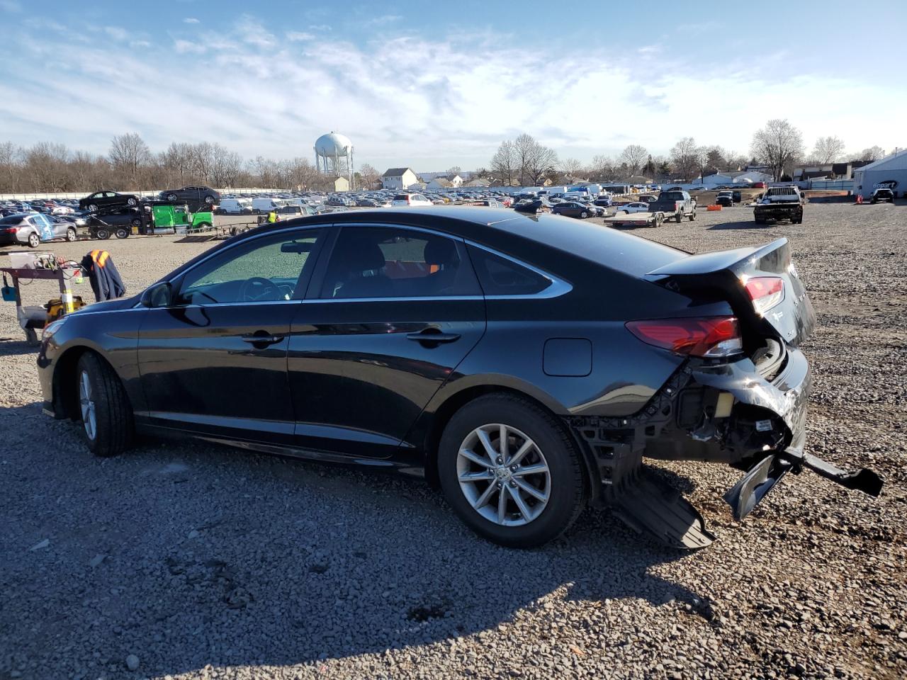 2019 Hyundai Sonata VIN 5NPE24AF7KH737258 Copart auction photo, rear end damage thumbnail 2