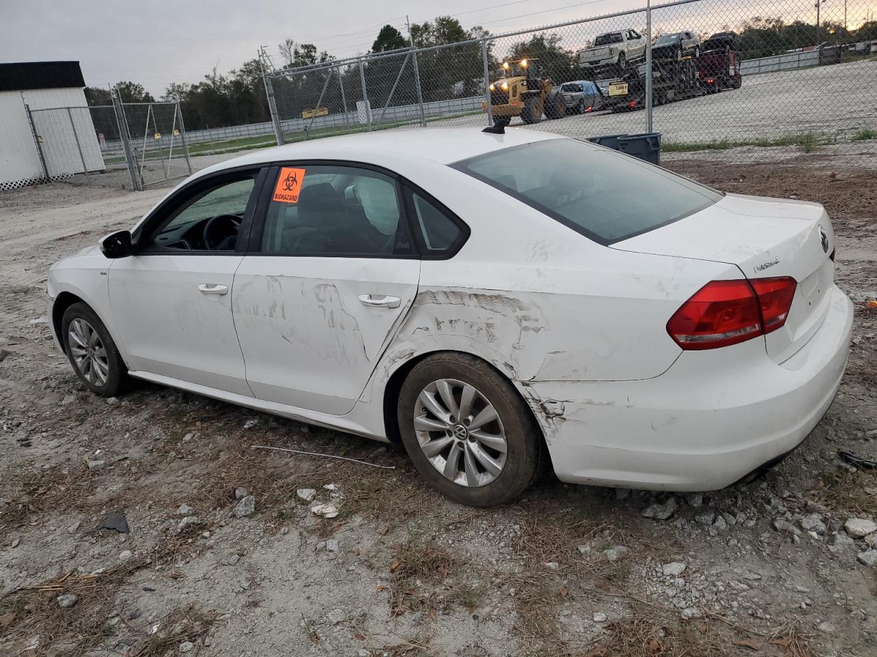 2015 Volkswagen Passat VIN 1VWAT7A31FC075601 Copart auction photo, all over damage thumbnail 2