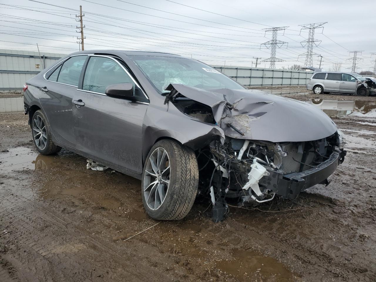 2015 Toyota Camry VIN 4T1BK1FK8FU556149 Copart auction photo, front end / all over damage thumbnail 4