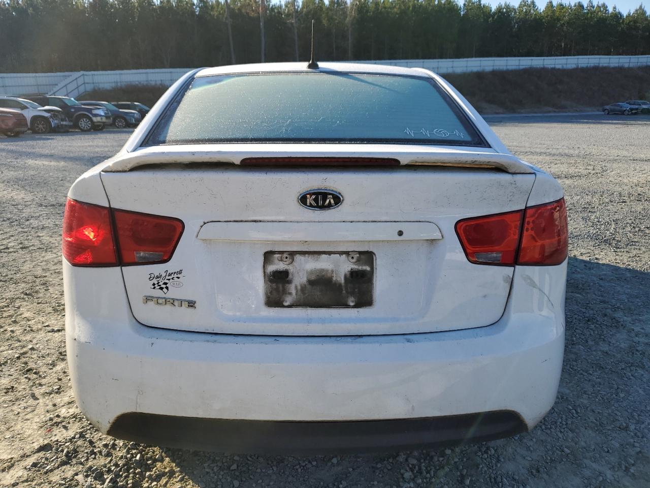 2011 KIA Forte VIN KNAFT4A25B5435866 Copart auction photo, all over damage thumbnail 6