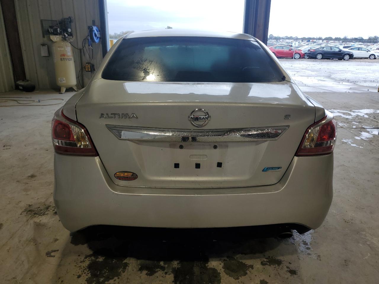 2015 Nissan Altima VIN 1N4AL3AP8FN325666 Copart auction photo, front end damage thumbnail 6