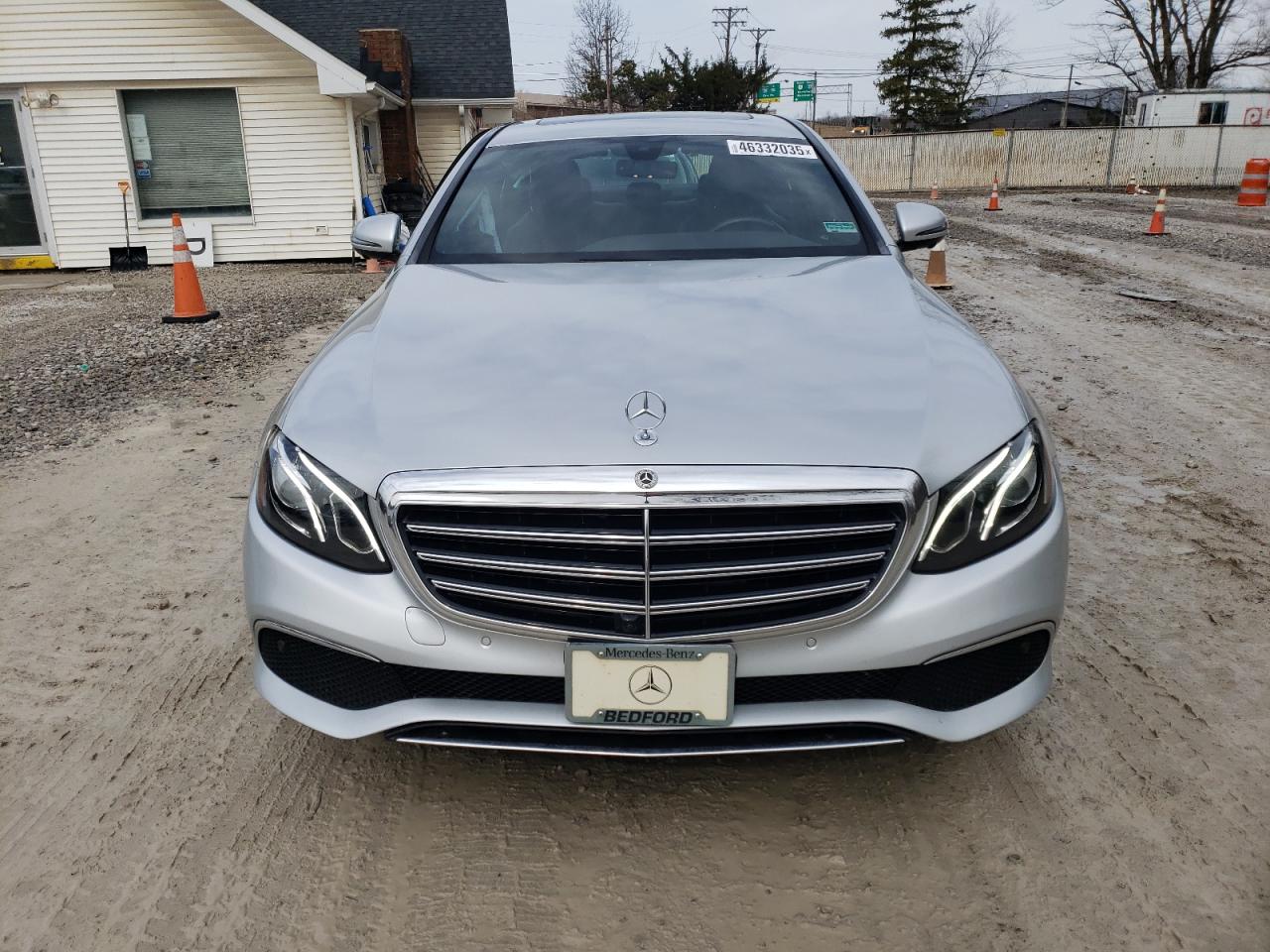 2019 Mercedes-Benz E-klasse VIN WDDZF4KB6KA635108 Copart auction photo, side damage thumbnail 5