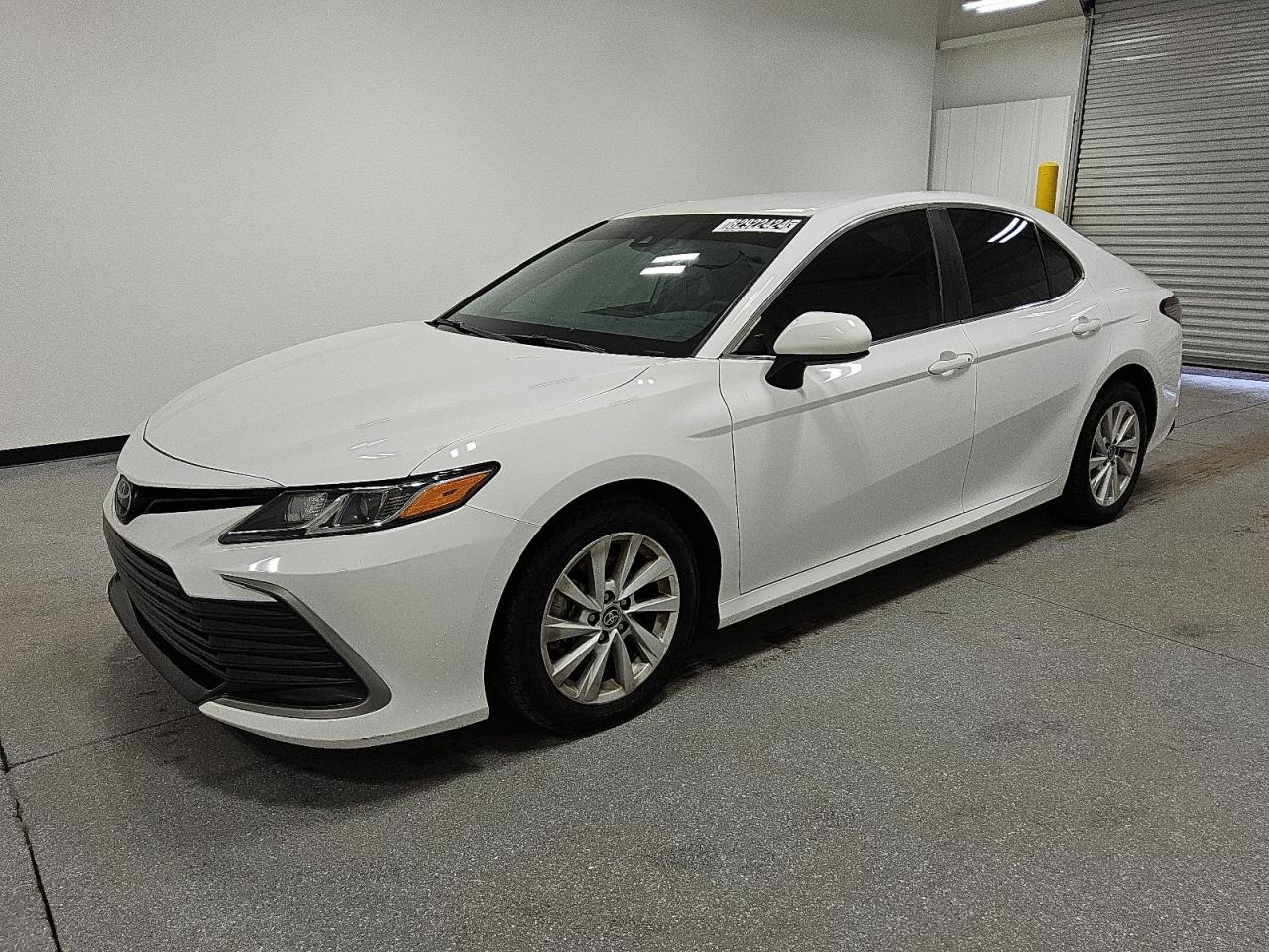 2022 Toyota Camry VIN 4T1C11AK7NU688025