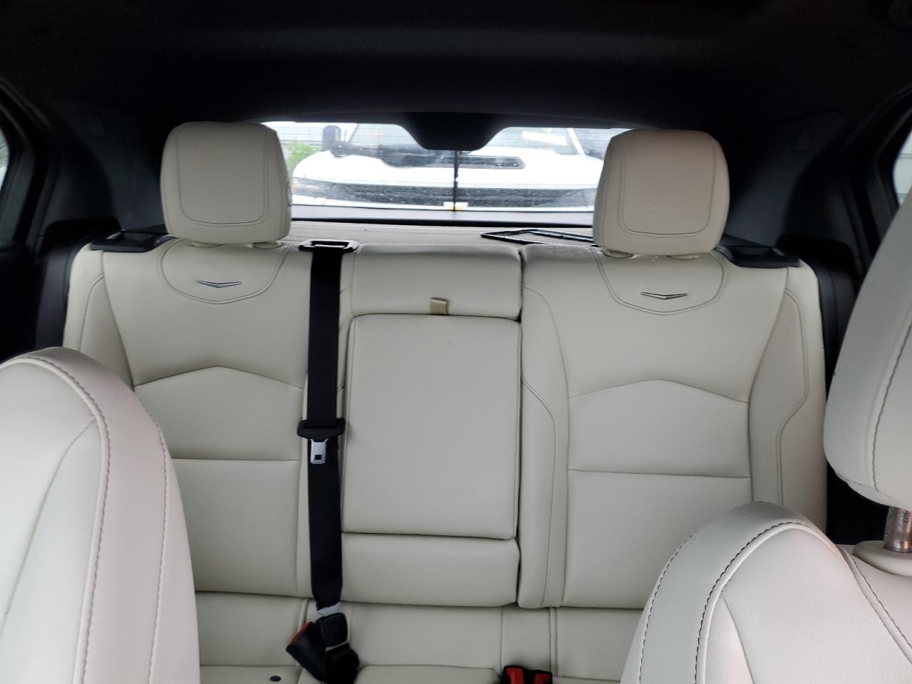 2020 Cadillac XT4 VIN 1GYFZER46LF103275 Copart auction photo, water/flood damage thumbnail 10