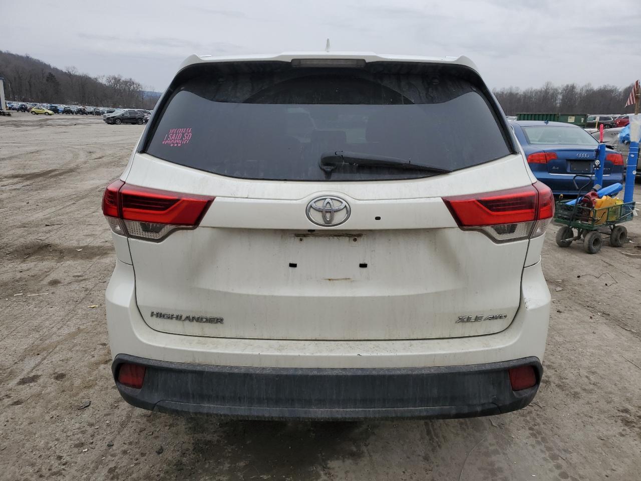2017 Toyota Highlander VIN 5TDJZRFH7HS517400 Copart auction photo, front end / side damage thumbnail 6