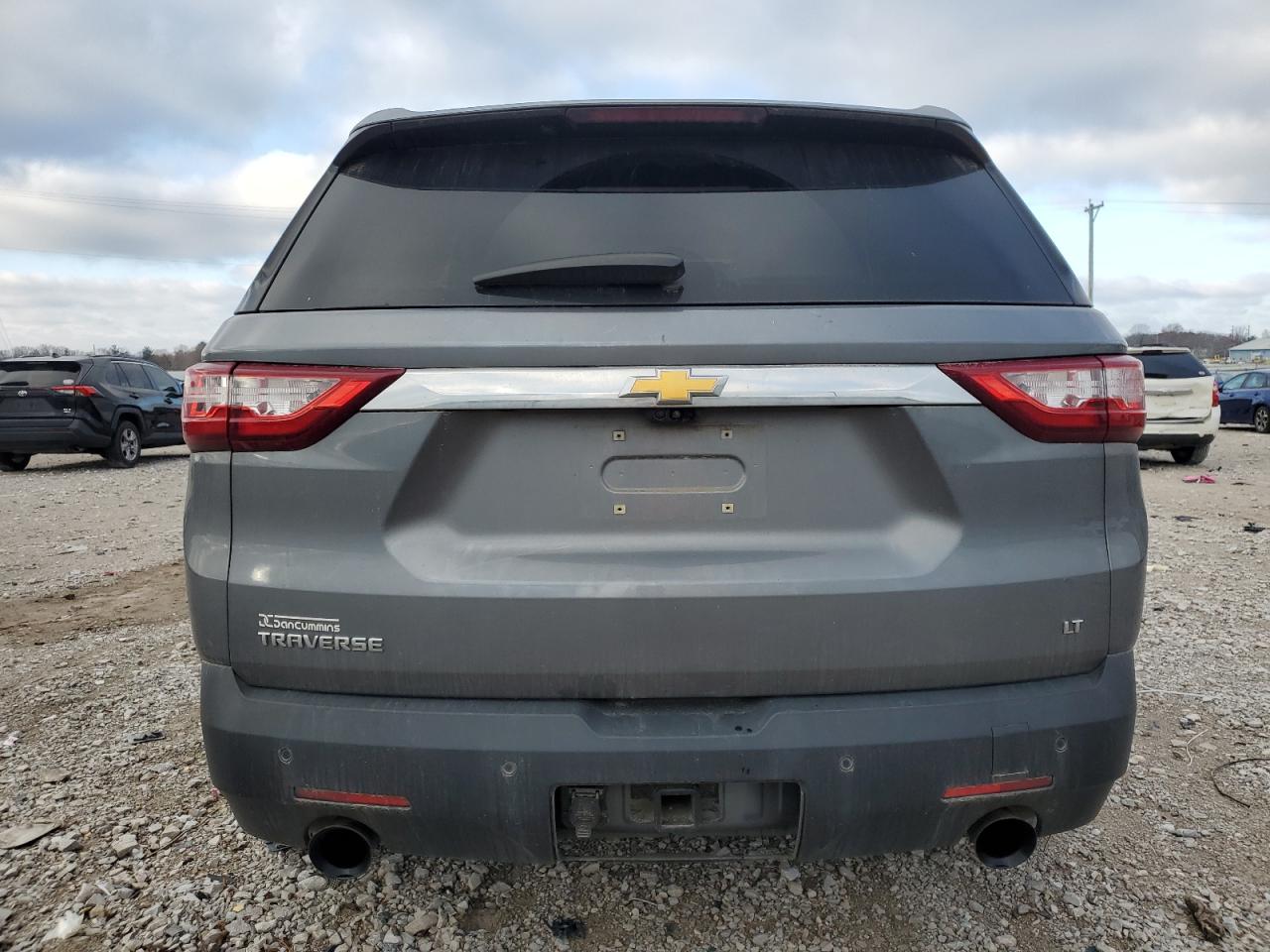 2018 Chevrolet Traverse VIN 1GNERHKW3JJ285159 Copart auction photo, all over damage thumbnail 6