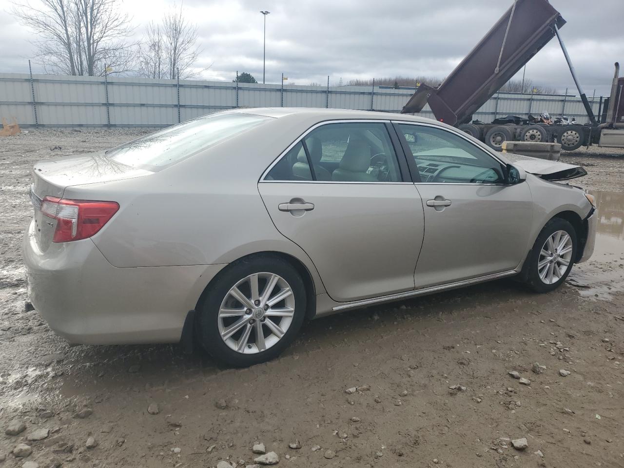2014 Toyota Camry VIN 4T4BF1FK1ER364399 Copart auction photo, front end damage thumbnail 3