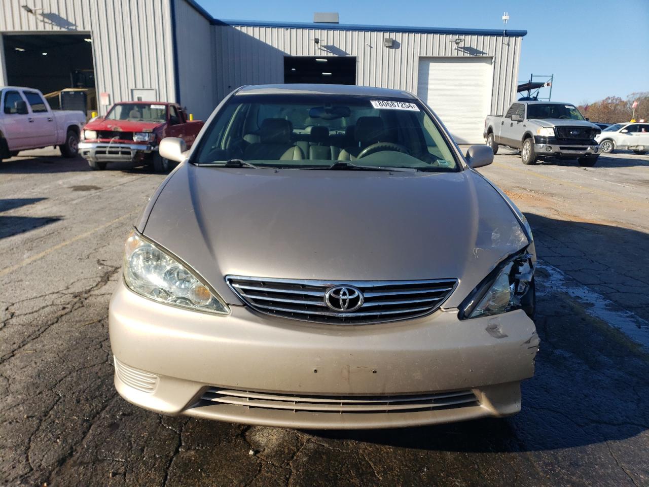 2005 Toyota Camry VIN 4T1BE32K35U066614 Copart auction photo, front end damage thumbnail 5