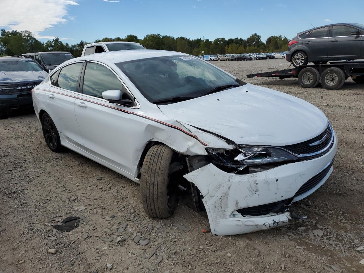 2015 Chrysler 200 VIN 1C3CCCAB5FN577628 Copart auction photo, side / front end damage thumbnail 4