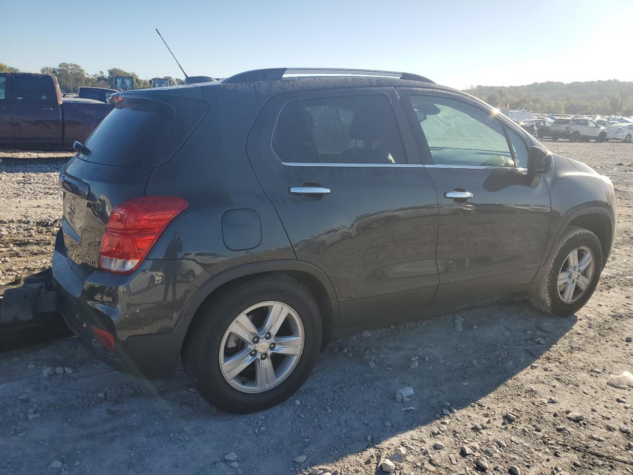 2018 Chevrolet Trax VIN 3GNCJPSB4JL260110 Copart auction photo, side / rear end damage thumbnail 3