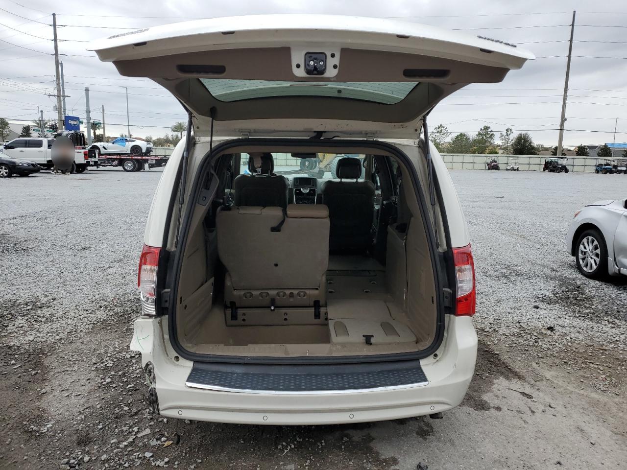 2013 Chrysler Town & Country VIN 2C4RC1GG3DR645986 Copart auction photo, rear end damage thumbnail 6