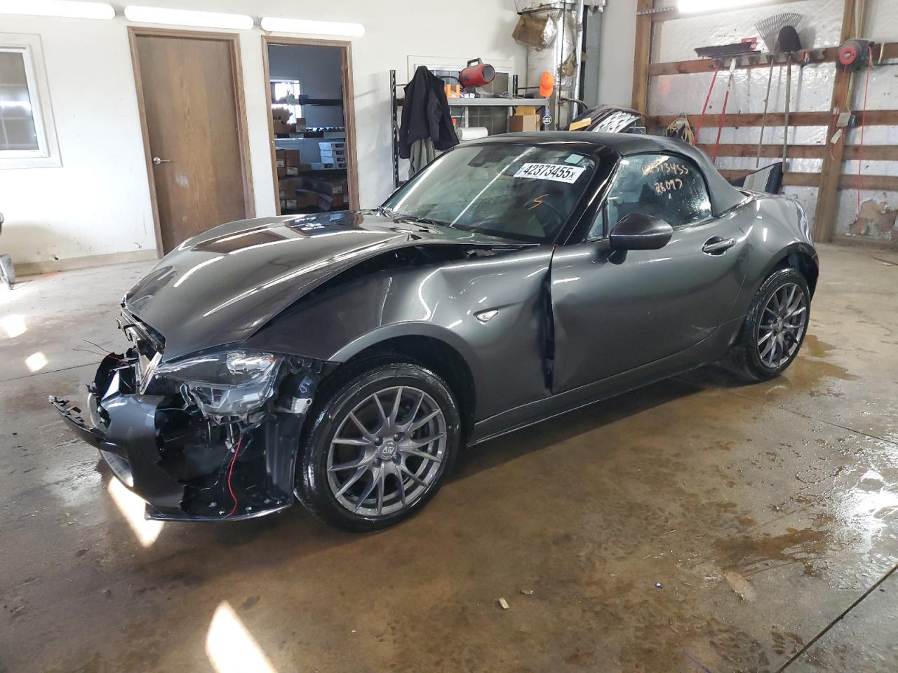 2019 Mazda MX-5 VIN JM1NDAD77K0305070
