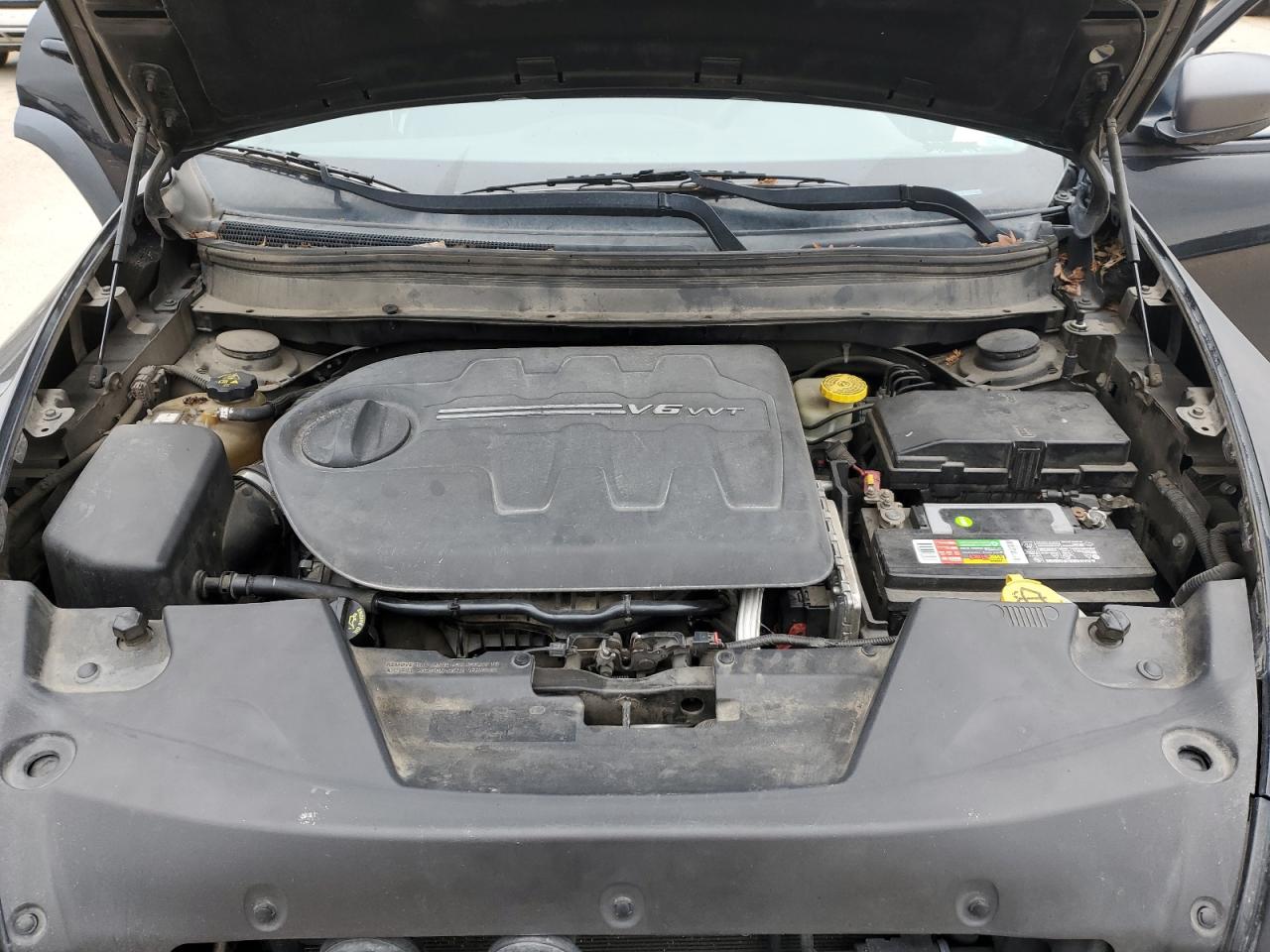 2015 Jeep Cherokee VIN 1C4PJMBS7FW785219 Copart auction photo, minor dent/scratches damage thumbnail 12