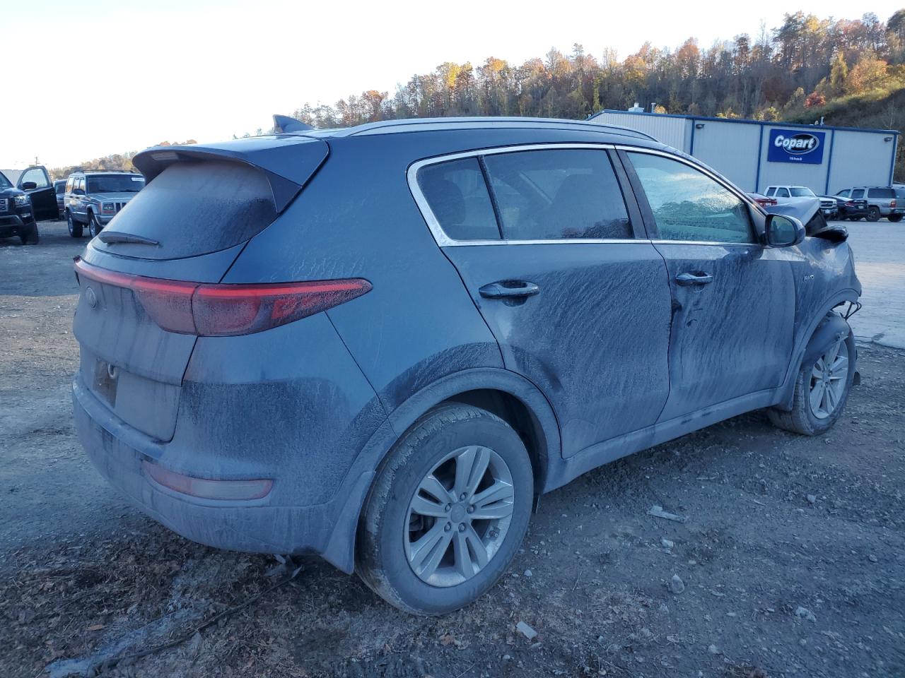 2017 KIA Sportage VIN KNDPMCAC5H7113958 Copart auction photo, front end damage thumbnail 3