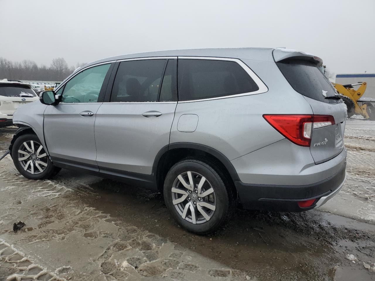 2020 Honda Pilot VIN 5FNYF6H53LB066133 Copart auction photo, front end damage thumbnail 2