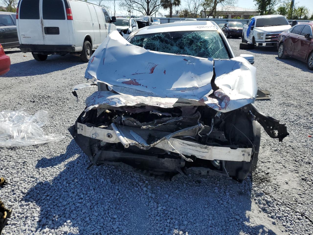 2013 Mercedes-Benz C-klasse VIN WDDGF8AB3DG130966 Copart auction photo, front end / side damage thumbnail 5
