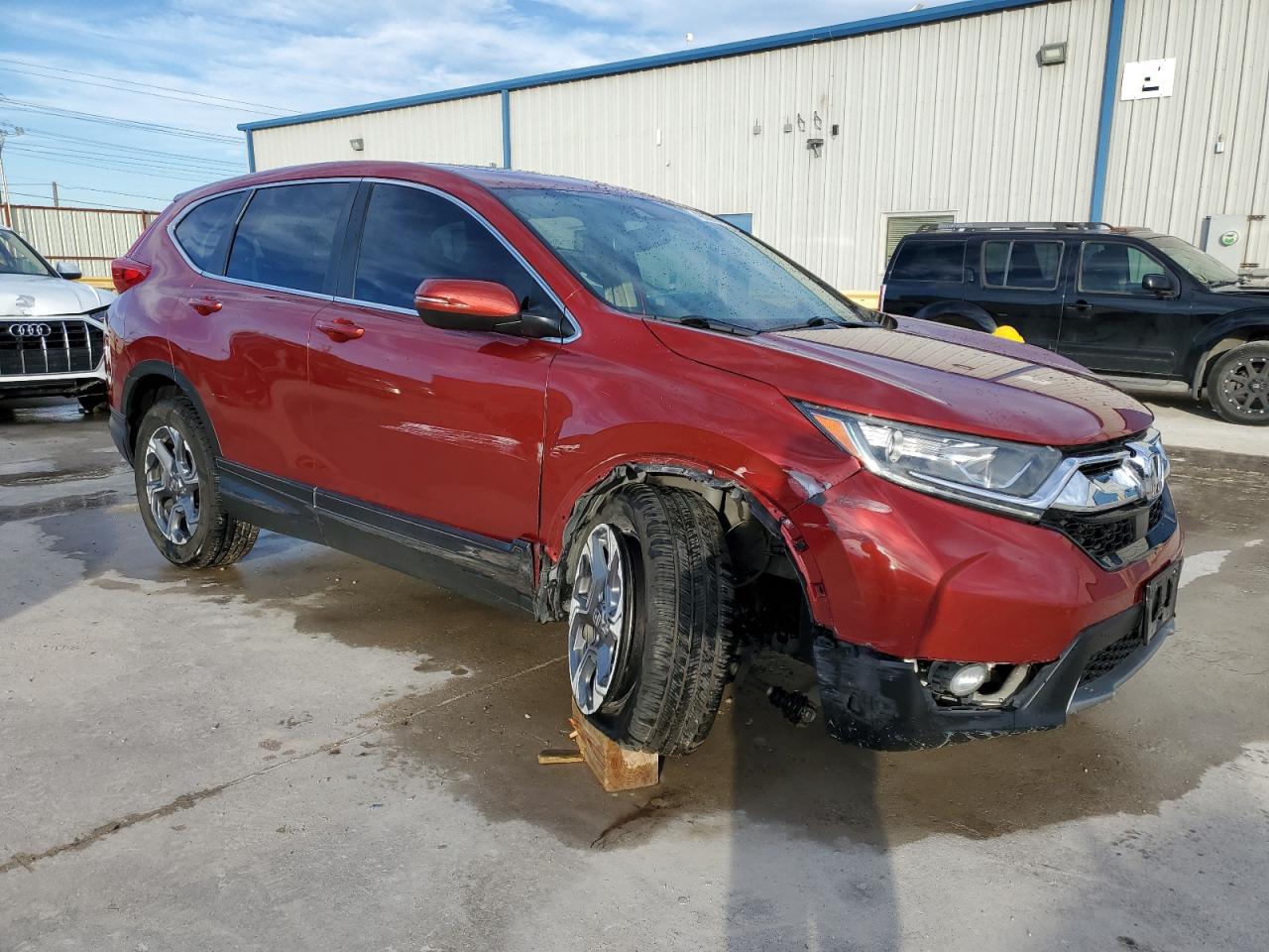 2018 Honda CR-V VIN 5J6RW2H86JL023689 Copart auction photo, front end / side damage thumbnail 4