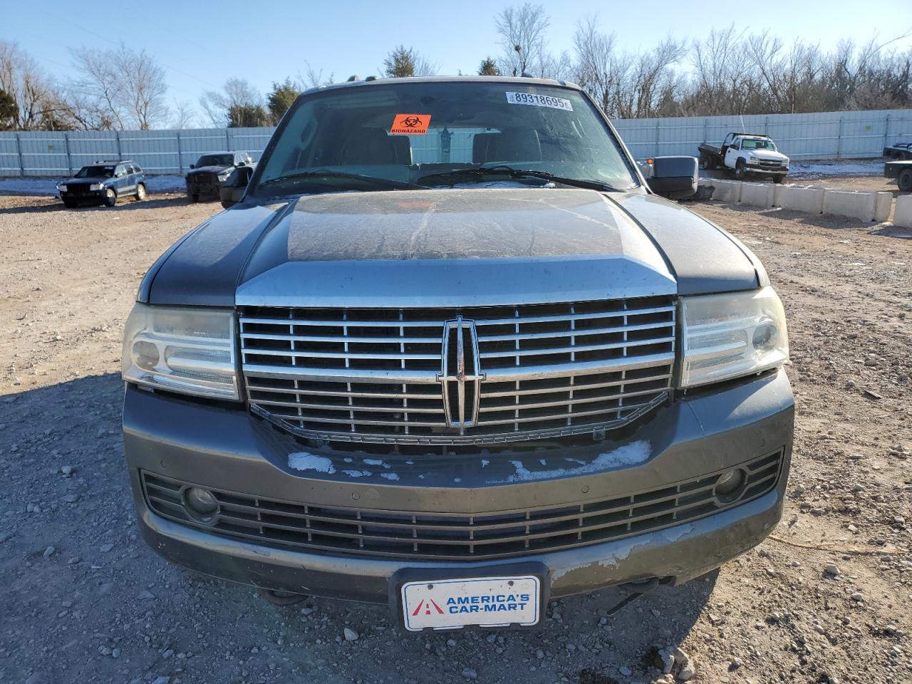 2011 Lincoln Navigator VIN 5LMJJ2H50BEJ09778 Copart auction photo, rear end / minor dent/scratches damage thumbnail 5