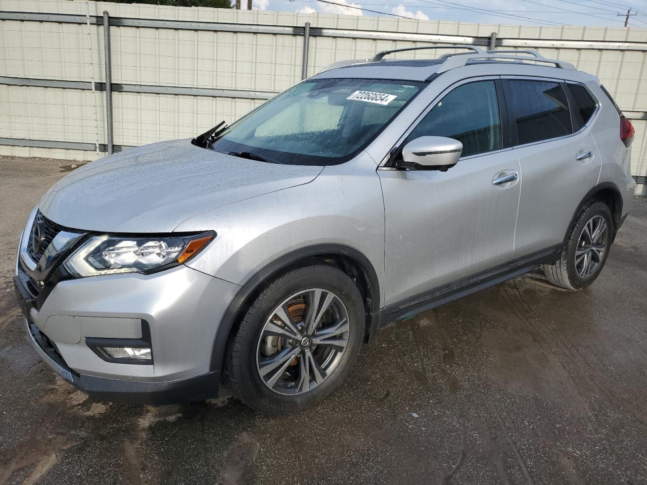 2018 Nissan Rogue VIN 5N1AT2MT0JC841615