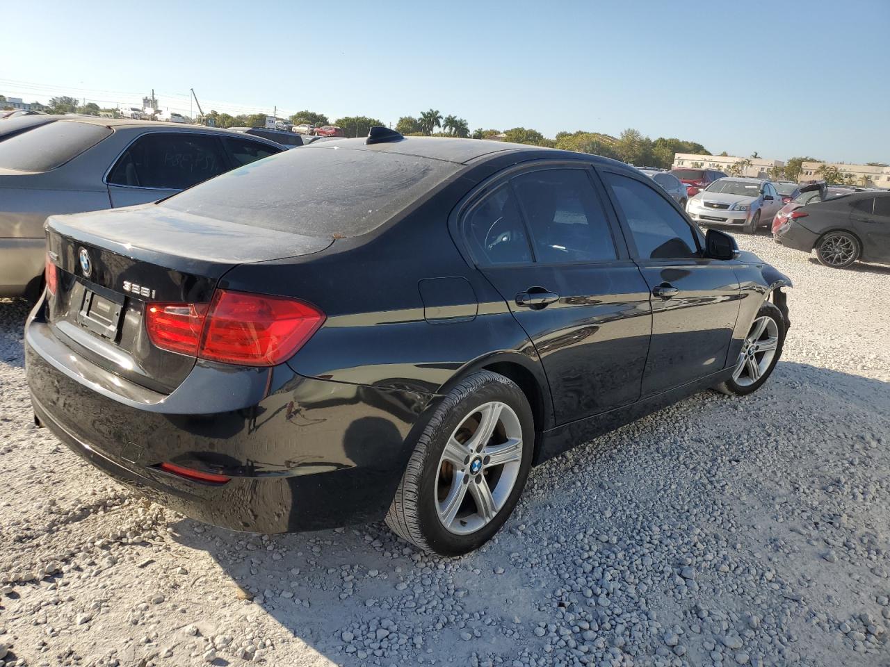2014 BMW 3er VIN WBA3B5G53ENS10976 Copart auction photo, front end damage thumbnail 3