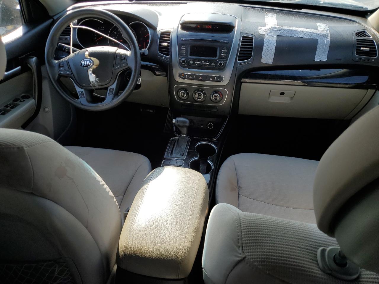 2015 KIA Sorento VIN 5XYKT3A69FG661498 Copart auction photo, front end damage thumbnail 8