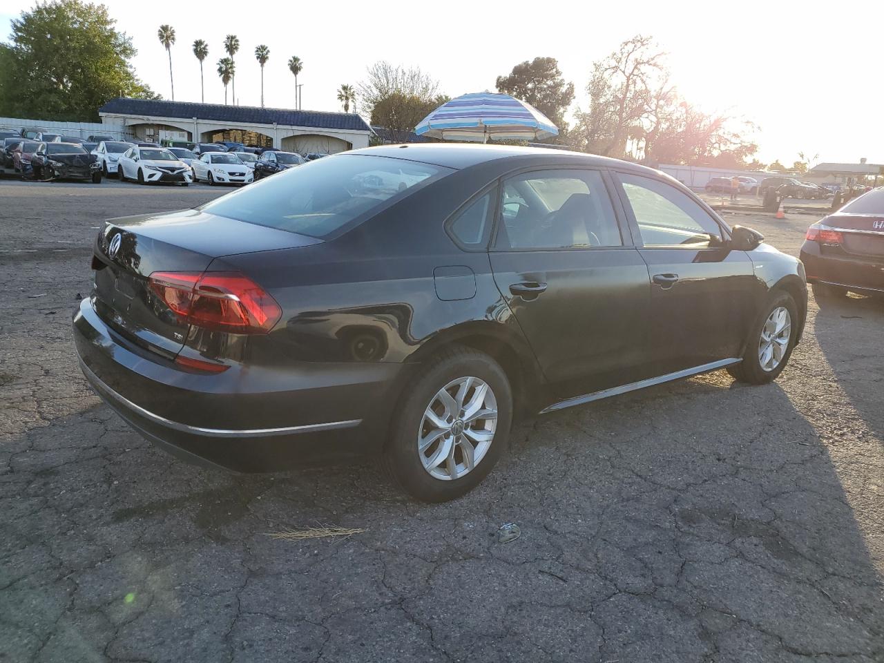 2018 Volkswagen Passat VIN 1VWAA7A3XJC003634 Copart auction photo, side / minor dent/scratches damage thumbnail 3