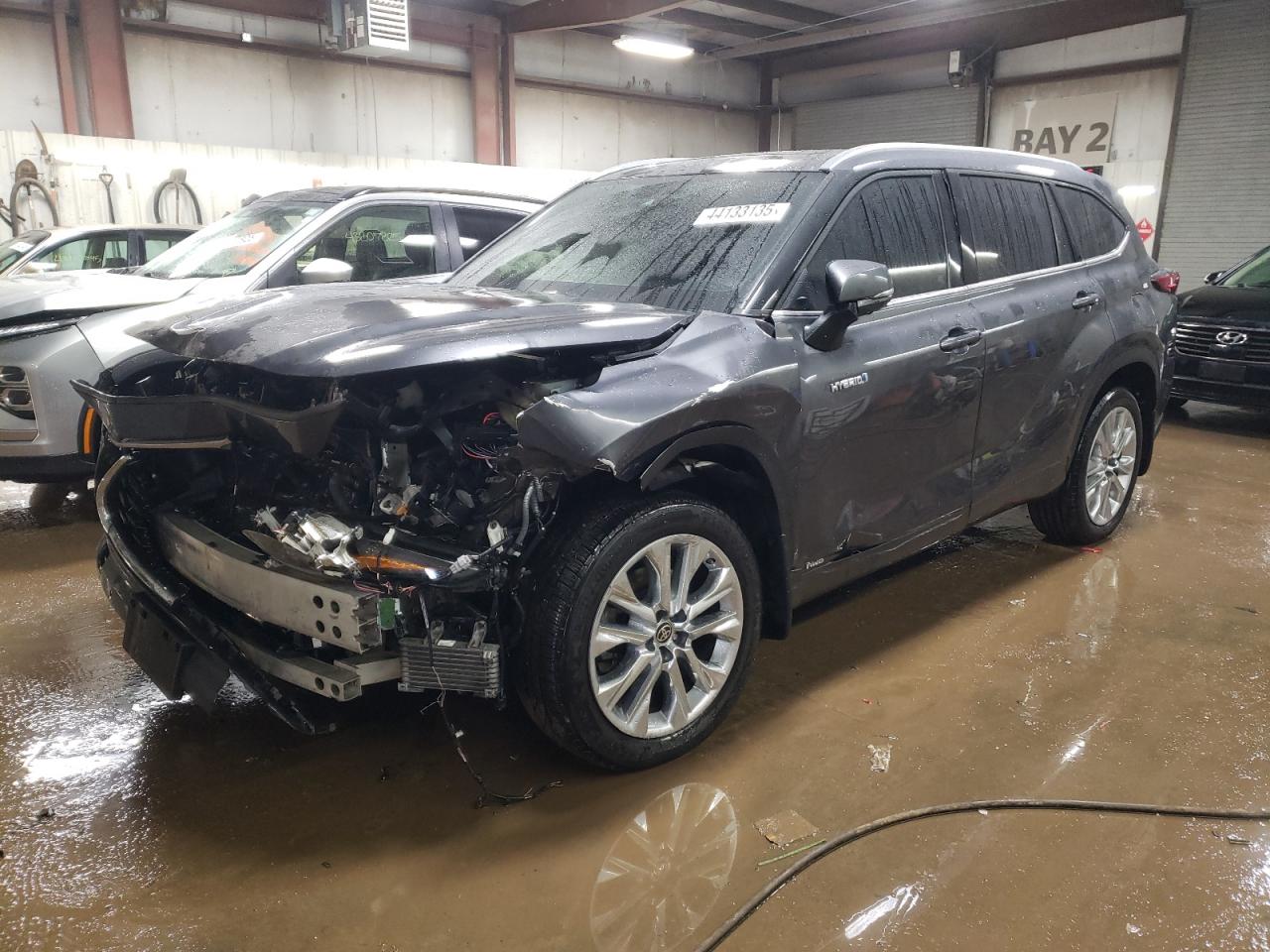 2021 Toyota Highlander VIN 5TDXBRCH0MS522418 - Copart auction photo