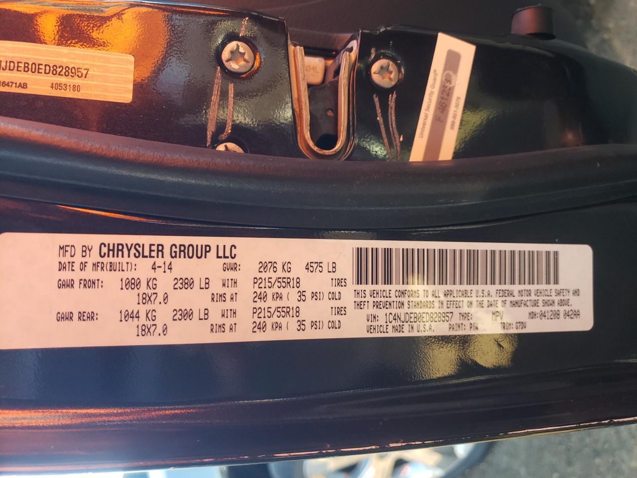 2014 Jeep Compass VIN 1C4NJDEB0ED828957 Copart auction photo, side / undercarriage damage thumbnail 12