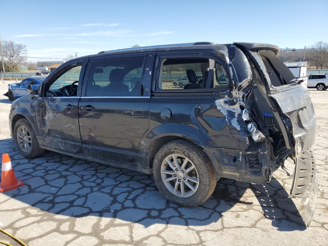 2020 Dodge Caravan VIN 2C4RDGCG5LR179868 Copart auction photo, all over damage thumbnail 2