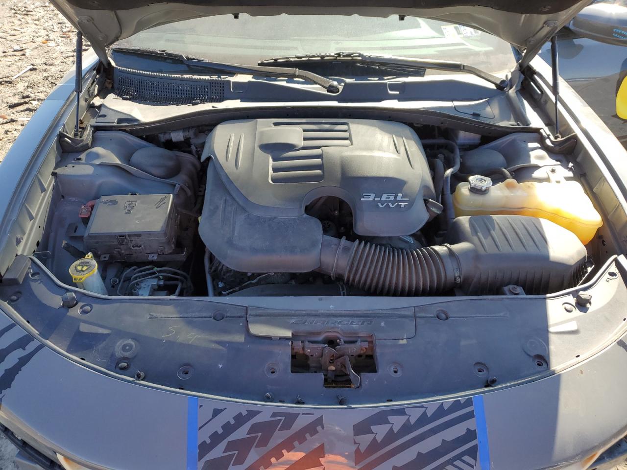 2019 Dodge Charger VIN 2C3CDXHG6KH583995 Copart auction photo, front end damage thumbnail 12