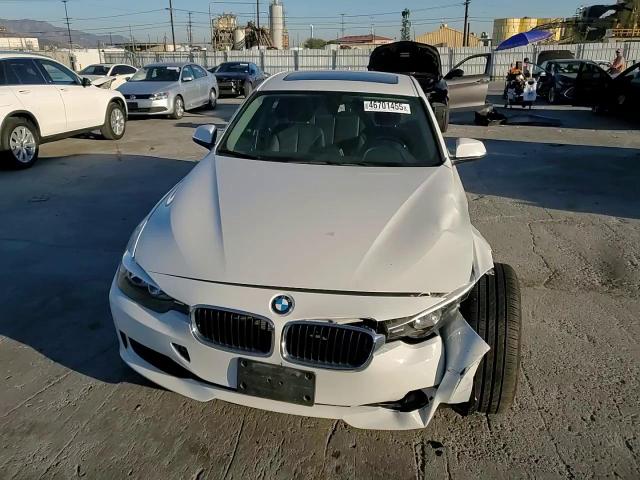 2015 BMW 3er VIN WBA3C1C51FK122717 Copart auction photo, front end / side damage thumbnail 11