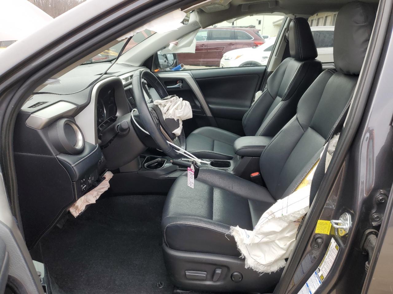 2018 Toyota RAV 4 VIN 2T3DFREV5JW753738 Copart auction photo, front end / side damage thumbnail 7