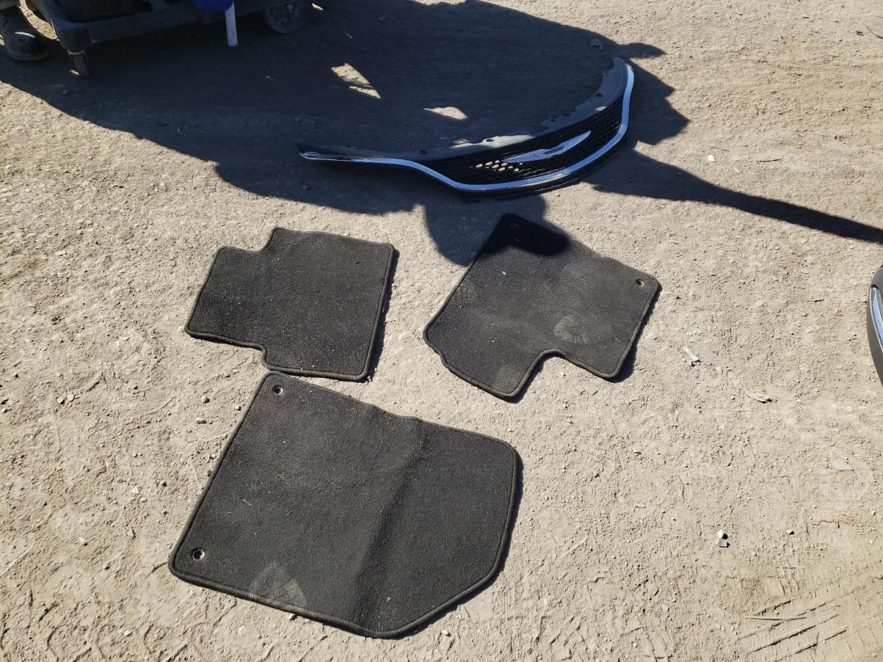 2015 Chrysler 200 VIN 1C3CCCAB9FN527377 Copart auction photo, front end damage thumbnail 14
