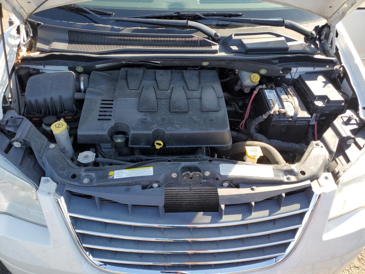 2009 Chrysler Town & Country VIN 2A8HR54XX9R675671 Copart auction photo, rear end / front end damage thumbnail 12