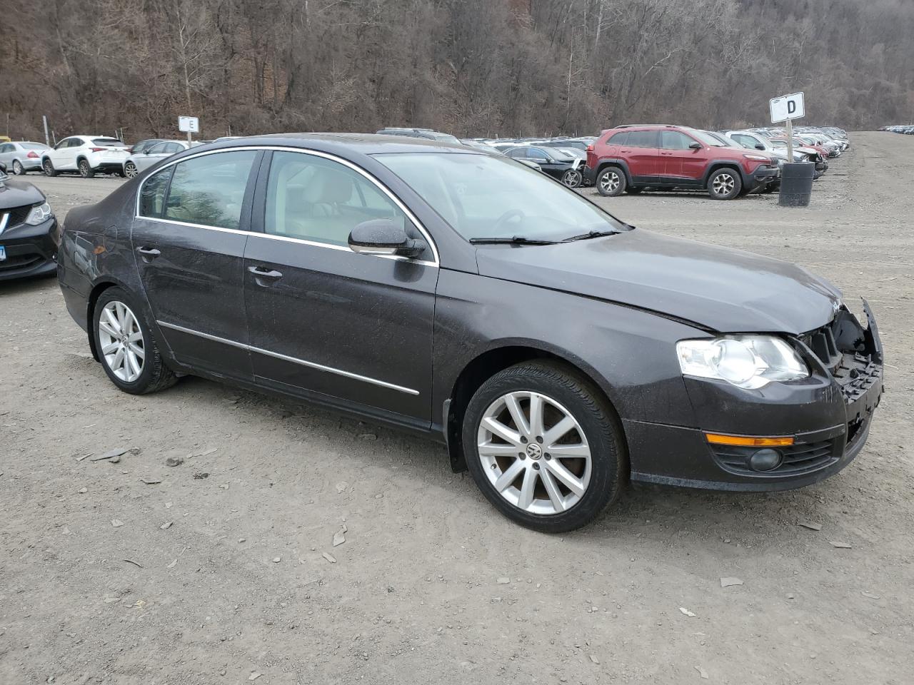 2010 Volkswagen Passat VIN WVWJM7AN6AE098886 Copart auction photo, front end / side damage thumbnail 4